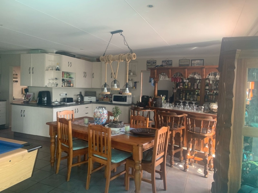 4 Bedroom Property for Sale in Fraaiuitsig Western Cape